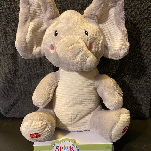 Plush Spark Create Imagine Peek-a-Boo Singing Dancing Elephant Toy NIB - Picture 3 of 7